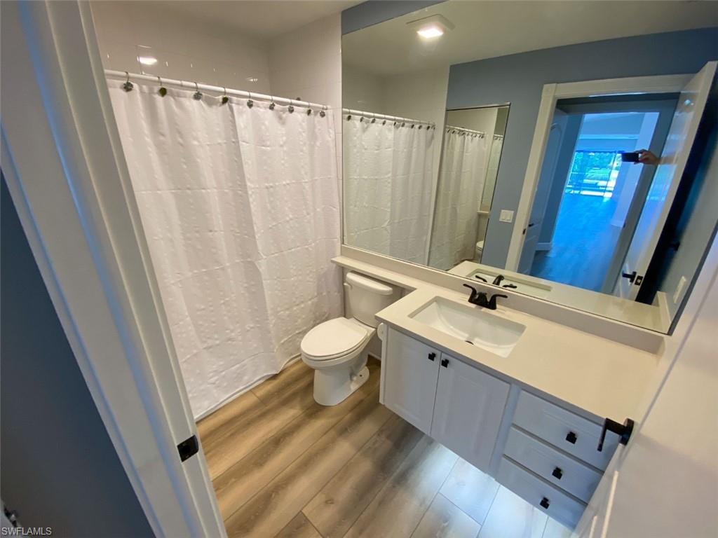 VILLAGE WALK - Residential