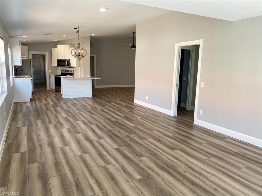 VILLAGE WALK - Residential