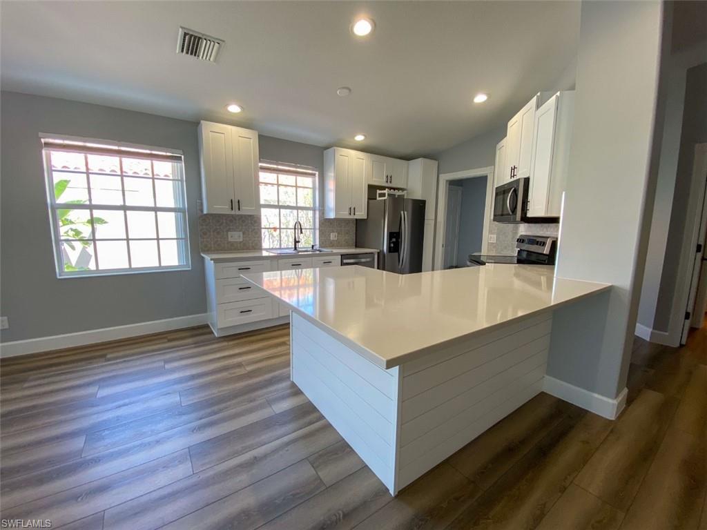 VILLAGE WALK - Residential