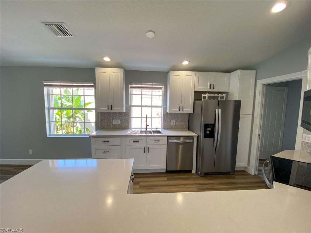 VILLAGE WALK - Residential