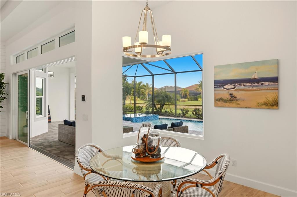 ESPLANADE LAKE CLUB - Residential