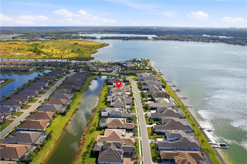 ESPLANADE LAKE CLUB - Residential