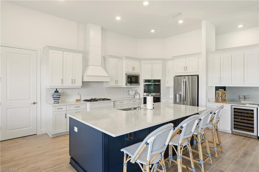 ESPLANADE LAKE CLUB - Residential