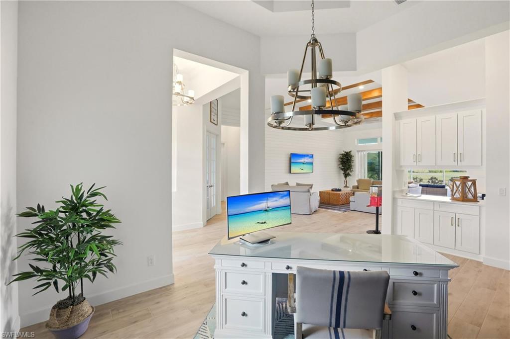 ESPLANADE LAKE CLUB - Residential