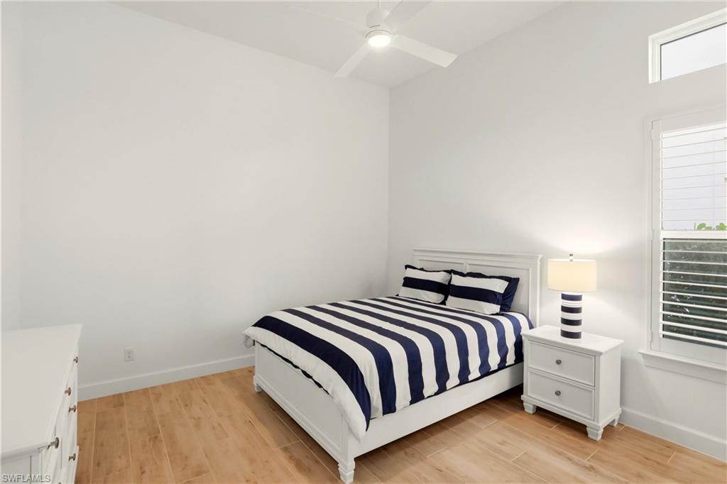 ESPLANADE LAKE CLUB - Residential