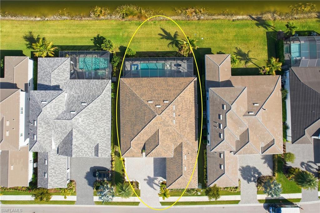 ESPLANADE LAKE CLUB - Residential