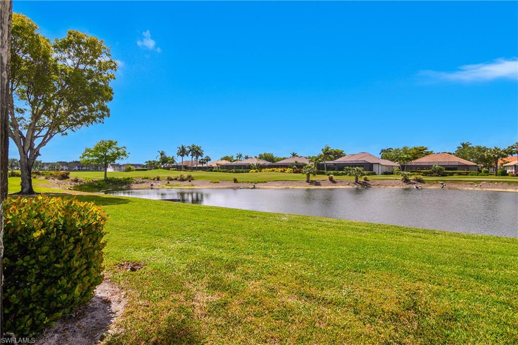 WEDGE WOOD AT THE STRAND - Residential