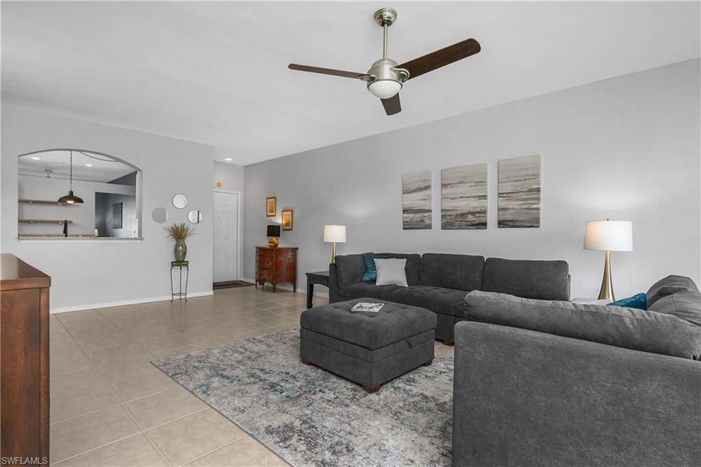 WEDGE WOOD AT THE STRAND - Residential