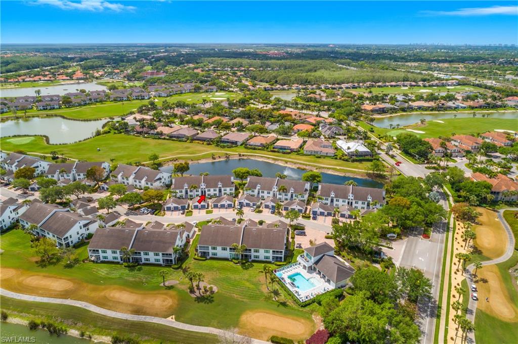 WEDGE WOOD AT THE STRAND - Residential