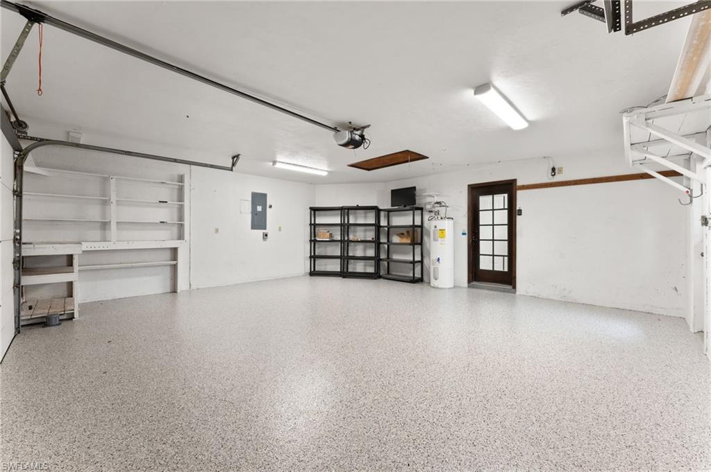 TOWN AND RIVER - Residential