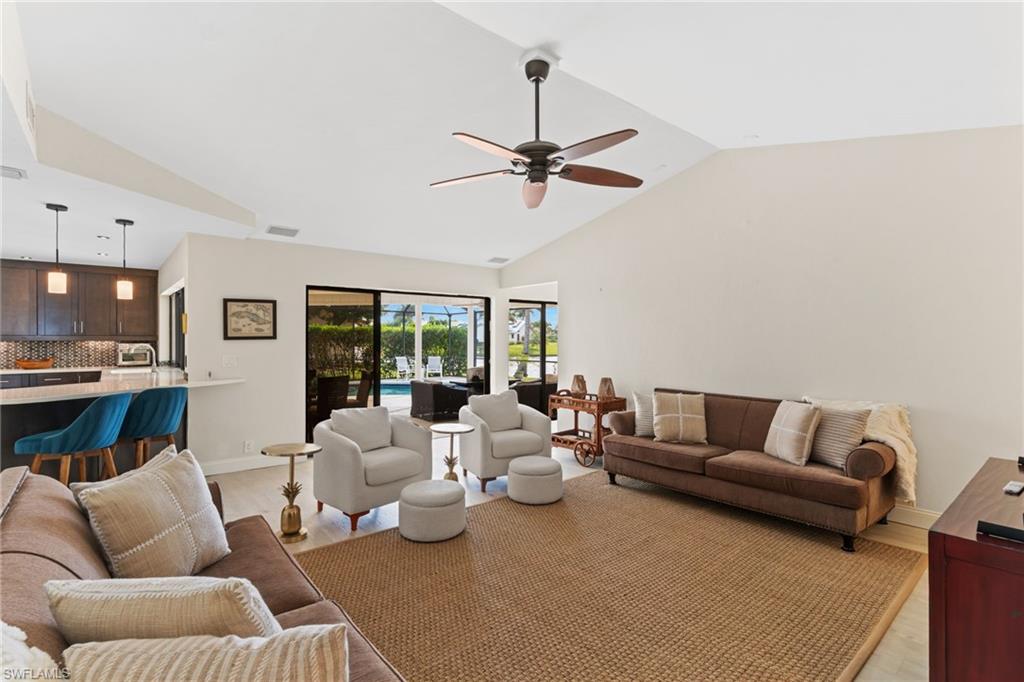 TOWN AND RIVER - Residential