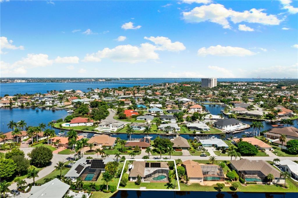 864 S Town And River DR