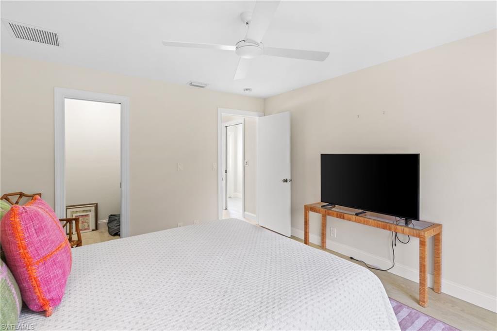 TOWN AND RIVER - Residential