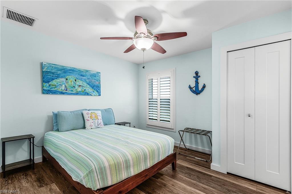 HOLIDAY HARBOR - Residential