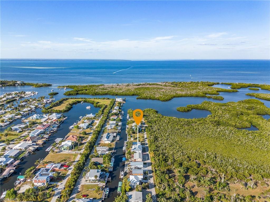 HOLIDAY HARBOR - Residential