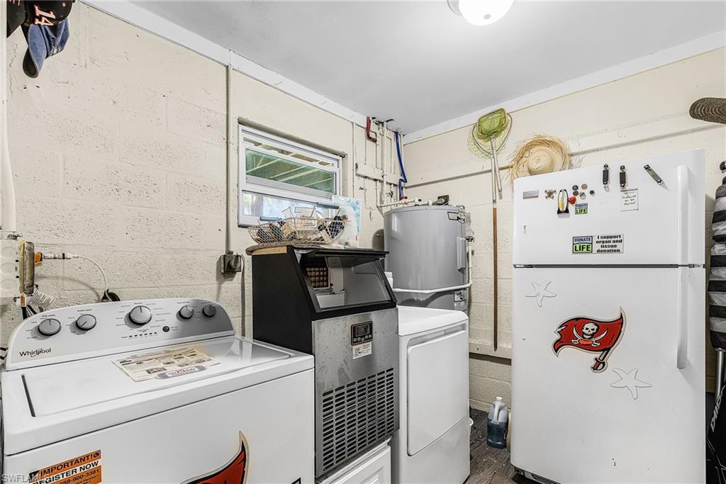 HOLIDAY HARBOR - Residential