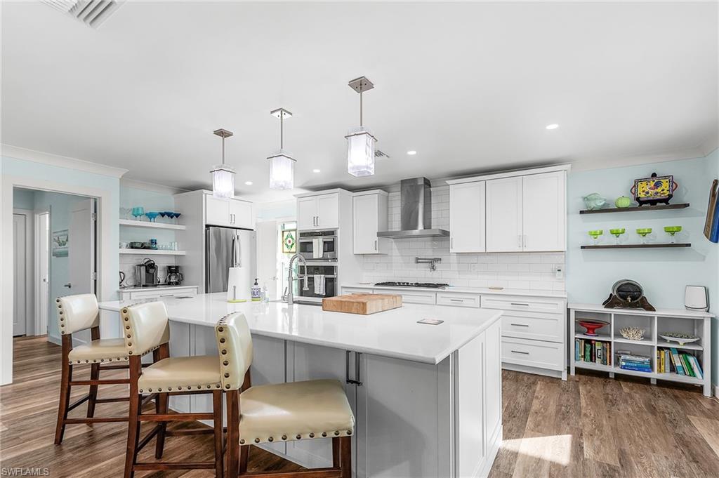 HOLIDAY HARBOR - Residential