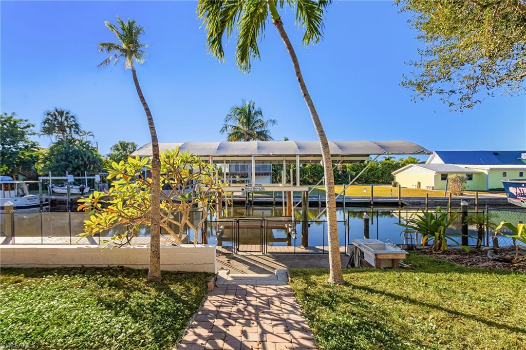 HOLIDAY HARBOR - Residential