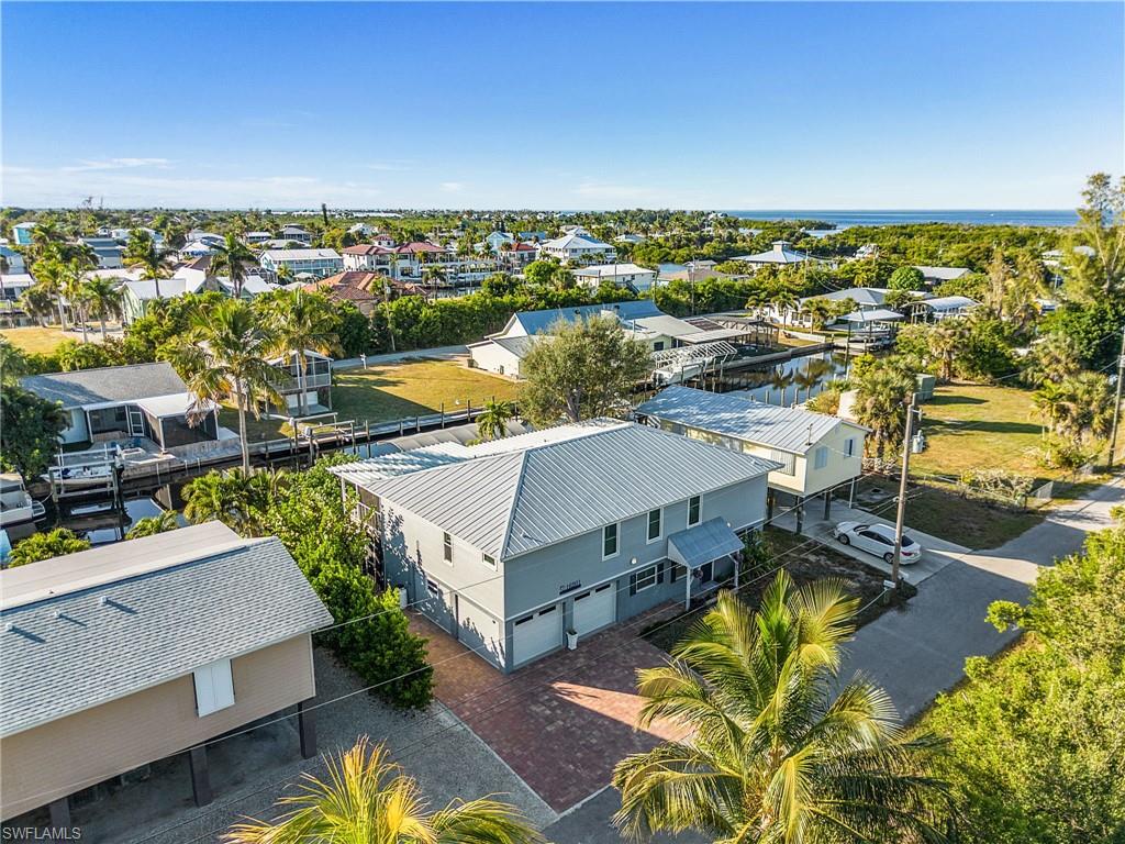 HOLIDAY HARBOR - Residential