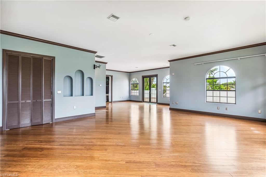 TWIN PALM ESTATES - Residential