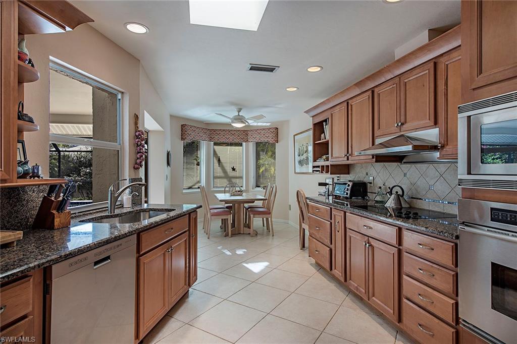 PINECREST AT PELICAN BAY - Residential