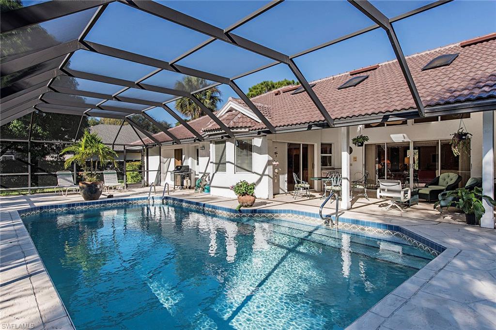 PINECREST AT PELICAN BAY - Residential