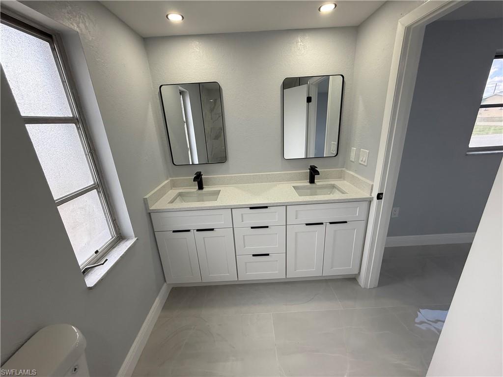 FORT MYERS SHORES - Residential