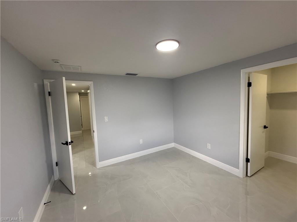 FORT MYERS SHORES - Residential