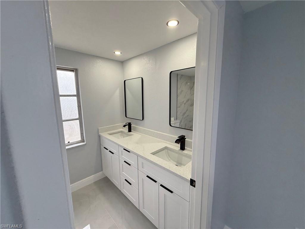 FORT MYERS SHORES - Residential