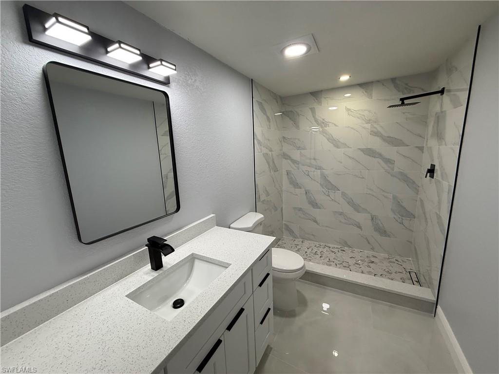 FORT MYERS SHORES - Residential