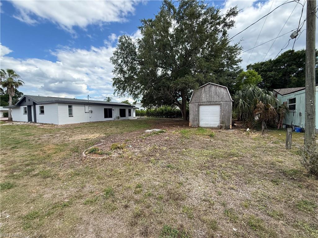 FORT MYERS SHORES - Residential