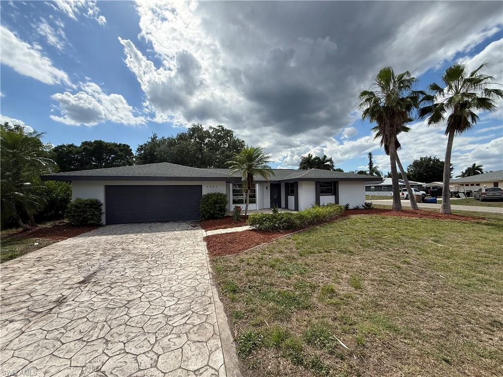 FORT MYERS SHORES - Residential