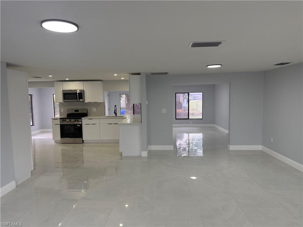 FORT MYERS SHORES - Residential