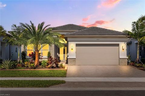 11813 Drake LN NAPLES FL 34120