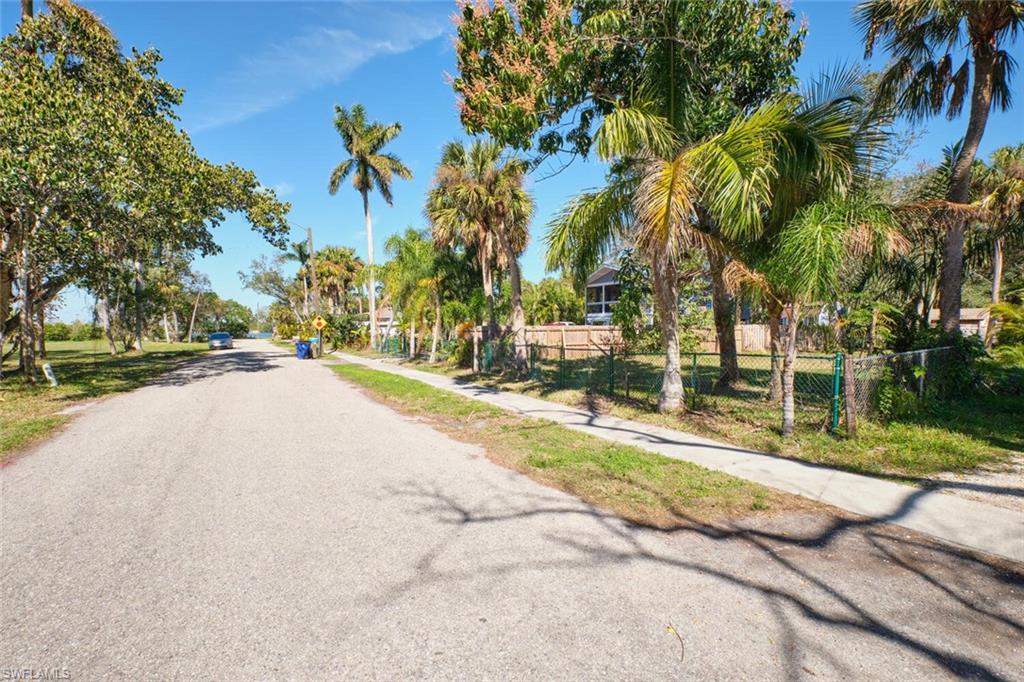 213 Delray AVE