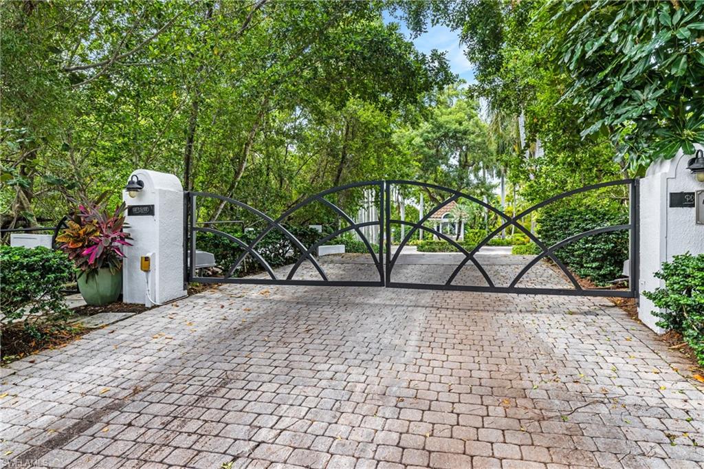 KINZIE ISLAND - Residential