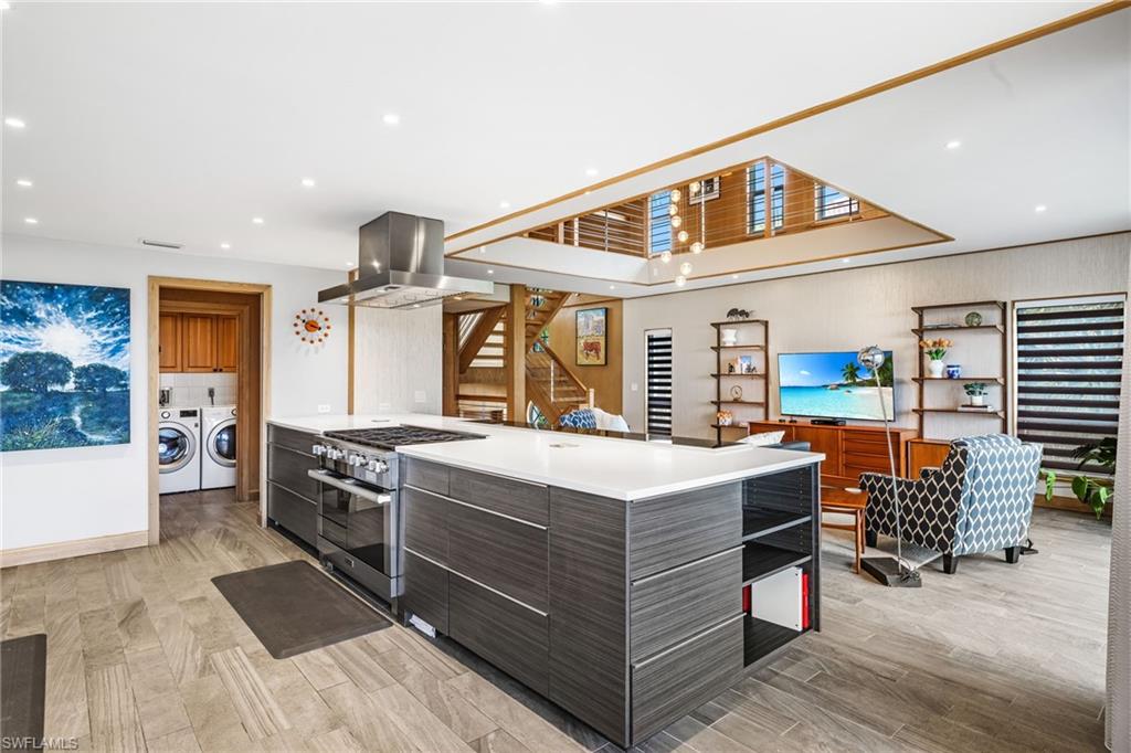 KINZIE ISLAND - Residential