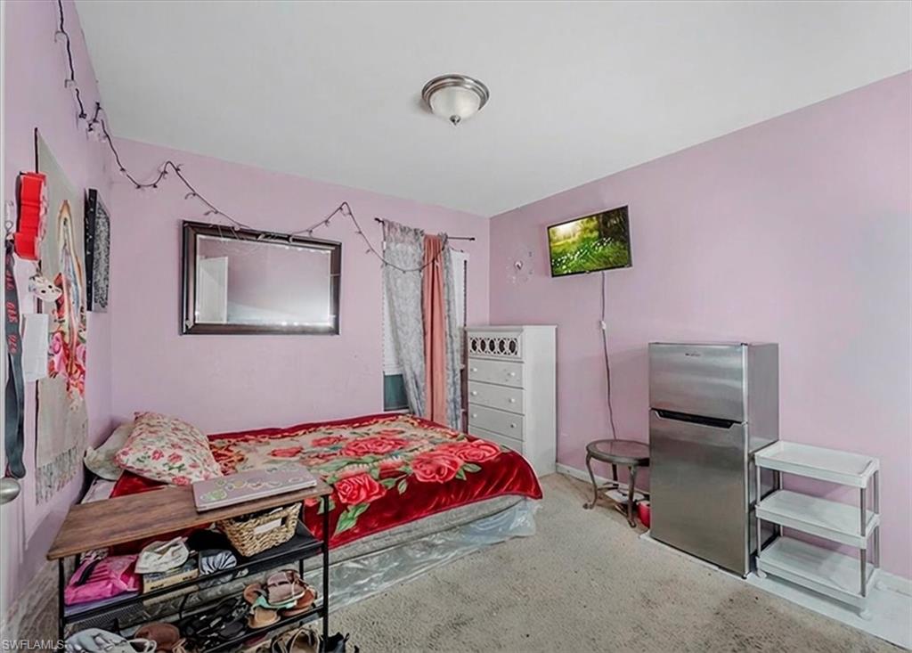 MIRROR LAKES - Residential