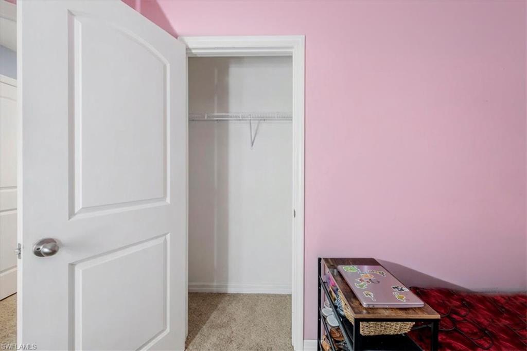 MIRROR LAKES - Residential