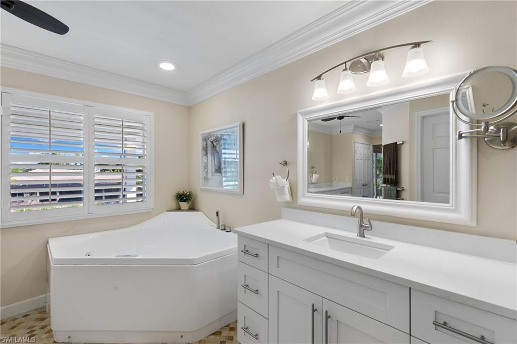 ESTATES - Residential