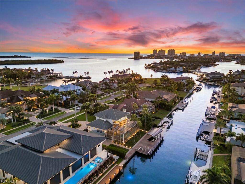 ESTATES - Residential