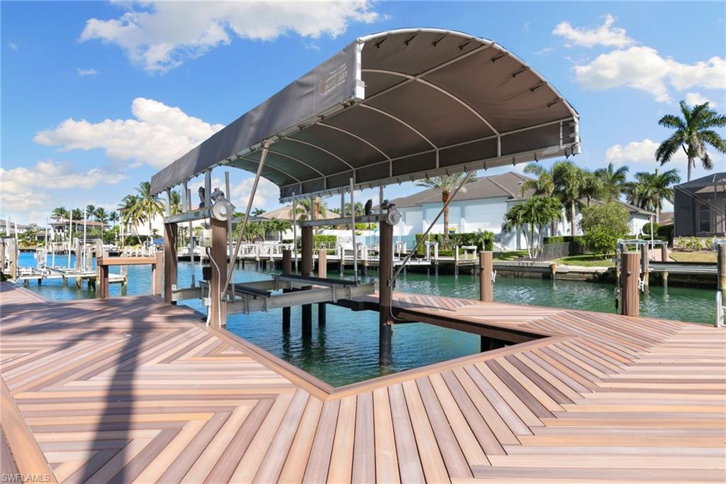 ESTATES - Residential