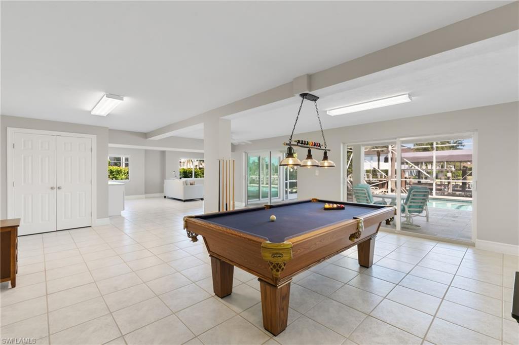 ESTATES - Residential