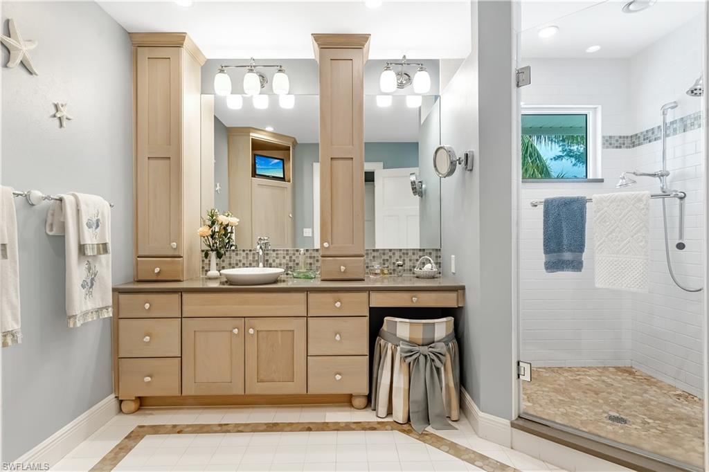 SUNSET CAPTIVA - Residential