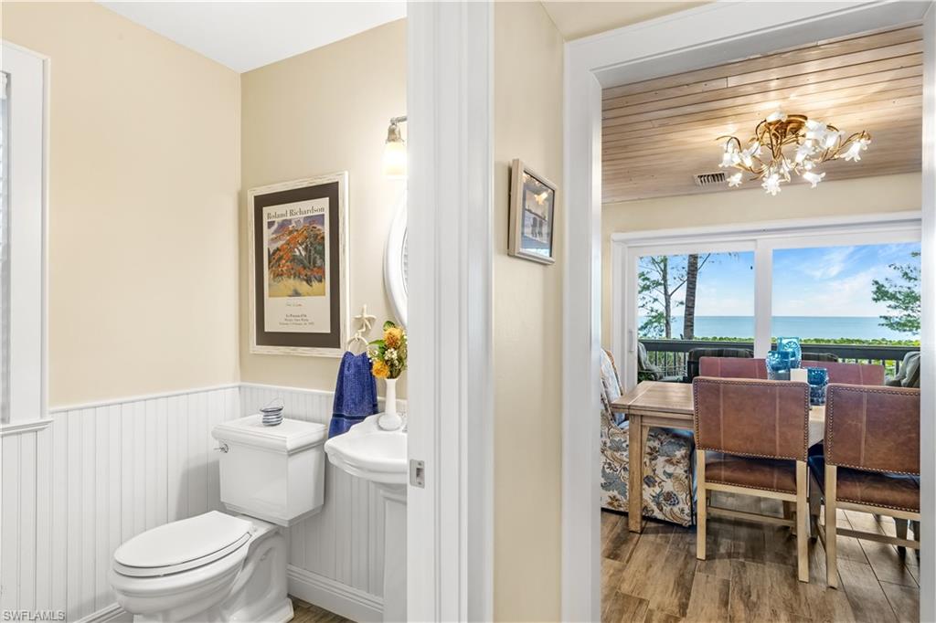 SUNSET CAPTIVA - Residential