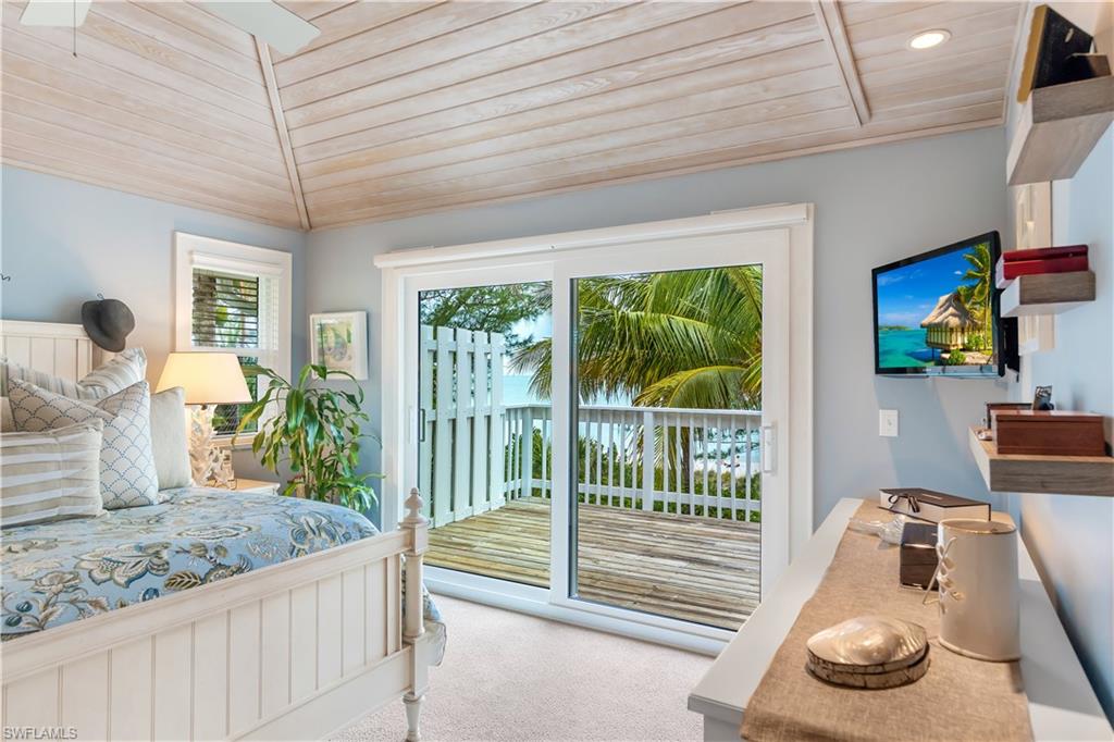 SUNSET CAPTIVA - Residential