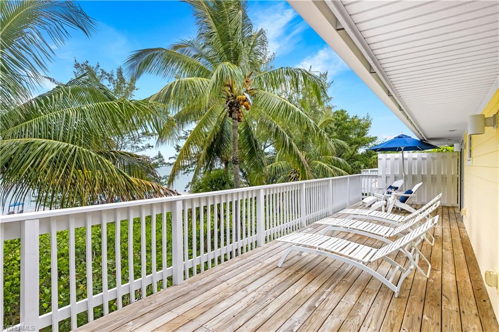 SUNSET CAPTIVA - Residential