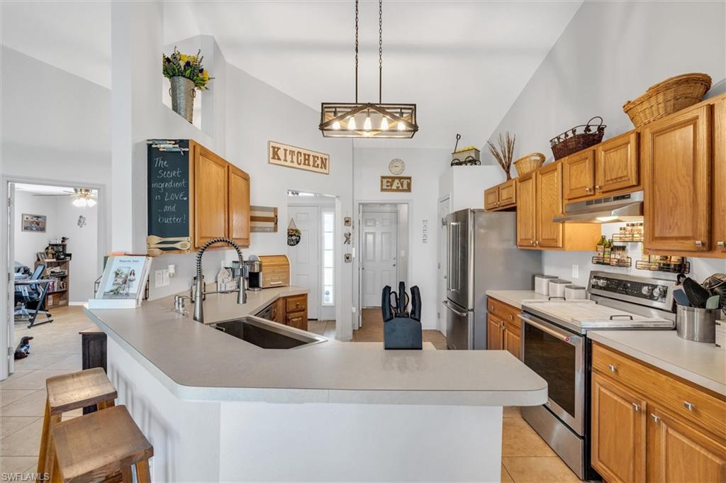 CAPE CORAL - Residential