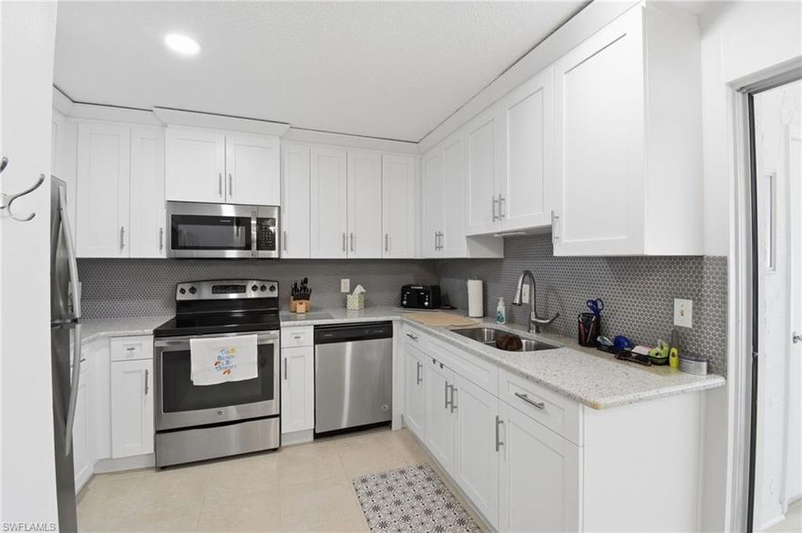 Welcome to your slice of Southwest Florida living in the desirable Hidden Gardens Community in Fort Myers. This beautifully maintained second-floor 2-bedroom, 2-bath condo offers the perfect blend of comfort, style, and convenience. Step inside to find a bright, updated kitchen featuring modern white cabinetry, sleek countertops, and stainless steel appliances—perfect for everyday living or entertaining. The open layout flows seamlessly into the living and dining areas, creating a welcoming space filled with natural light. Both bedrooms are generously sized, with the primary suite offering its own private bath for added comfort and privacy. The second bedroom and full bath make an ideal setup for guests, a home office, or seasonal living.
Enjoy peaceful mornings or relaxing evenings in this quiet, well-kept community. Residents of Hidden Gardens appreciate the lush tropical landscaping, palm-lined surroundings, and access to a sparkling community pool, perfect for soaking up the Florida sunshine.
Conveniently located just minutes from shopping, dining, beaches, and everything Fort Myers has to offer, this condo is ideal as a full-time residence, seasonal retreat, or investment opportunity.
Don’t miss your chance to own a piece of paradise! ??