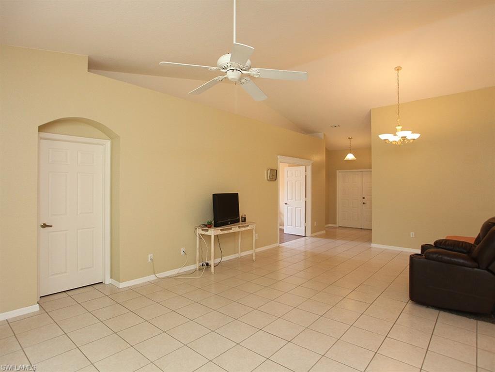 THE SHORES - Residential